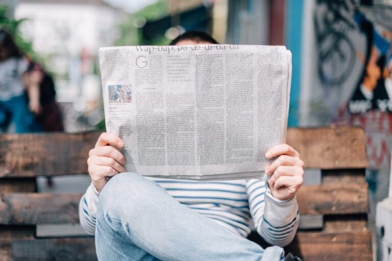 Pile de journaux, actualité quotidienne